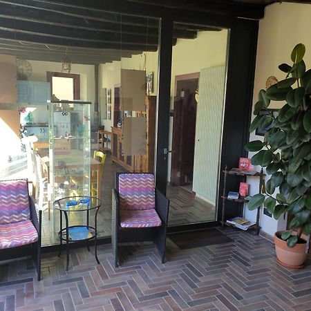 Le Tre Arti Bed & Breakfast Gavirate Eksteriør bilde