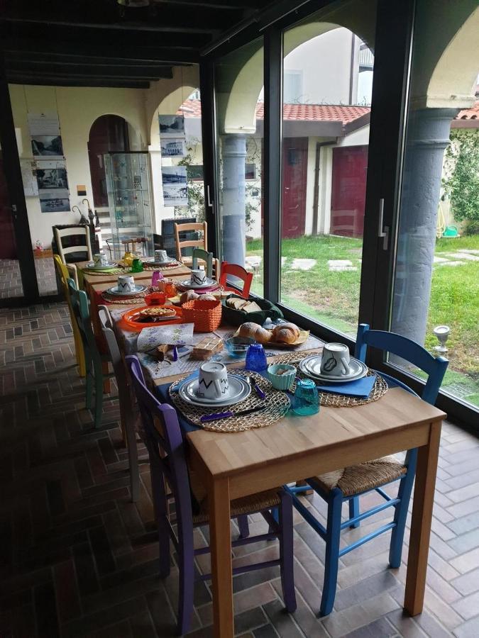 Le Tre Arti Bed & Breakfast Gavirate Eksteriør bilde