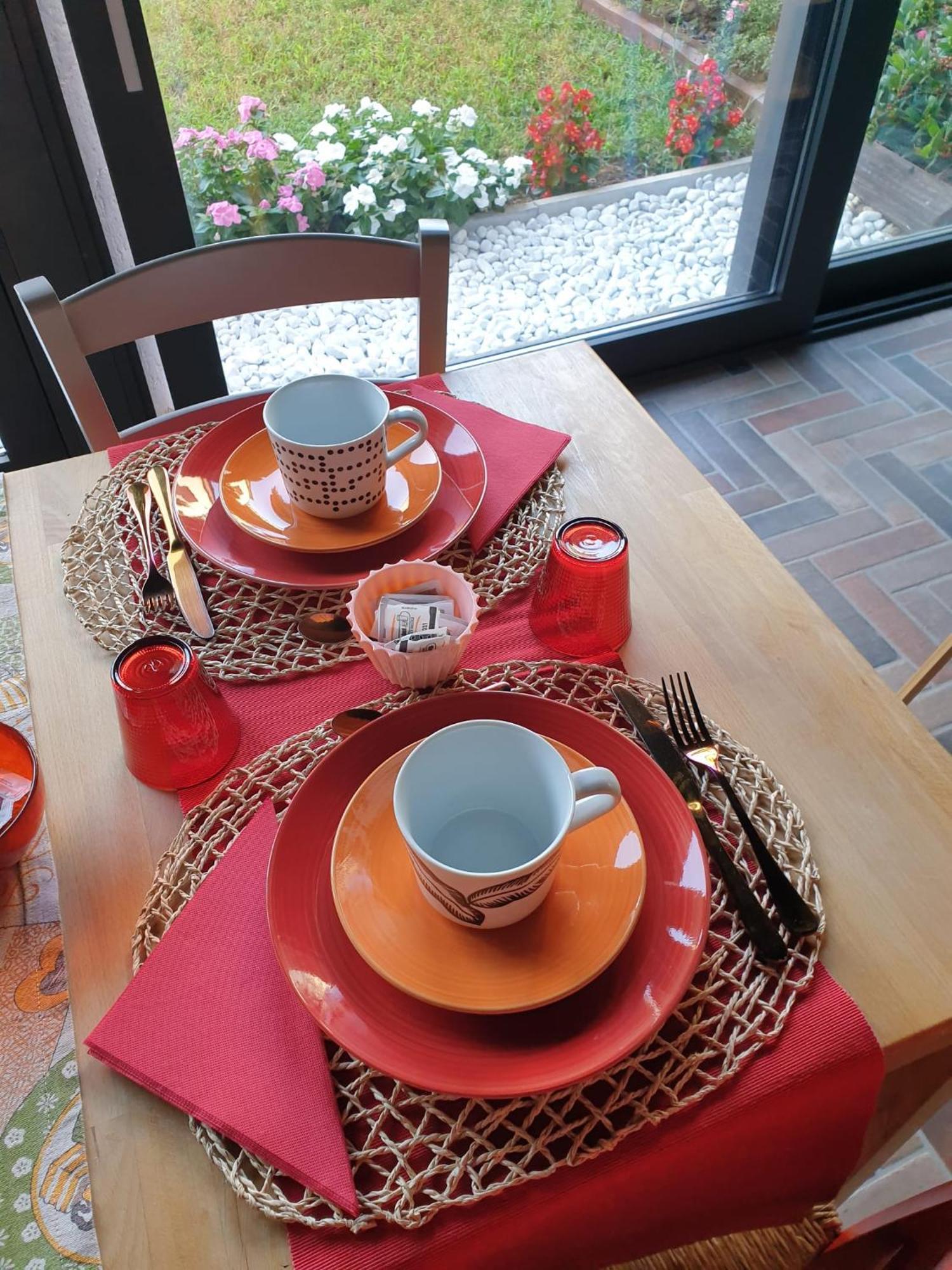 Le Tre Arti Bed & Breakfast Gavirate Eksteriør bilde